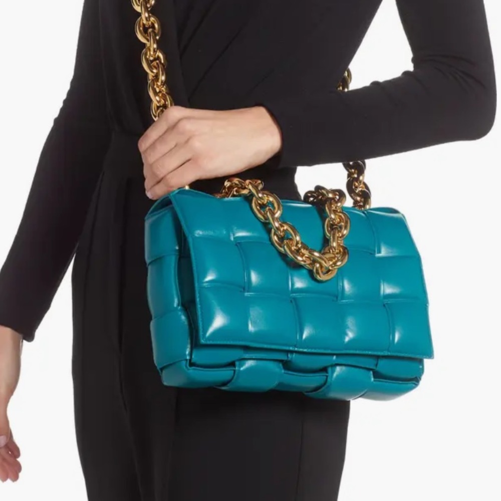 Bottega Veneta - Quilted Handbag w Gold Chain - perfect brand new condition